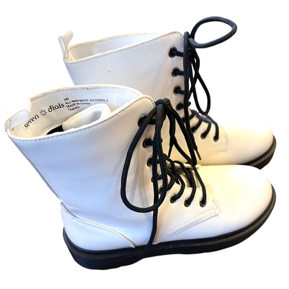 White Combat Style Boots With Black Laces & Soles Size 9M By Seven Dials - Picture 5 of 6